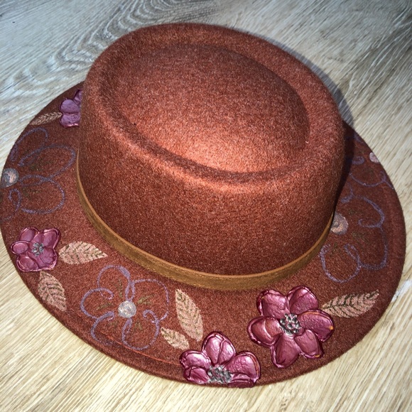 Custom painted floral boater hat - Picture 3 of 3